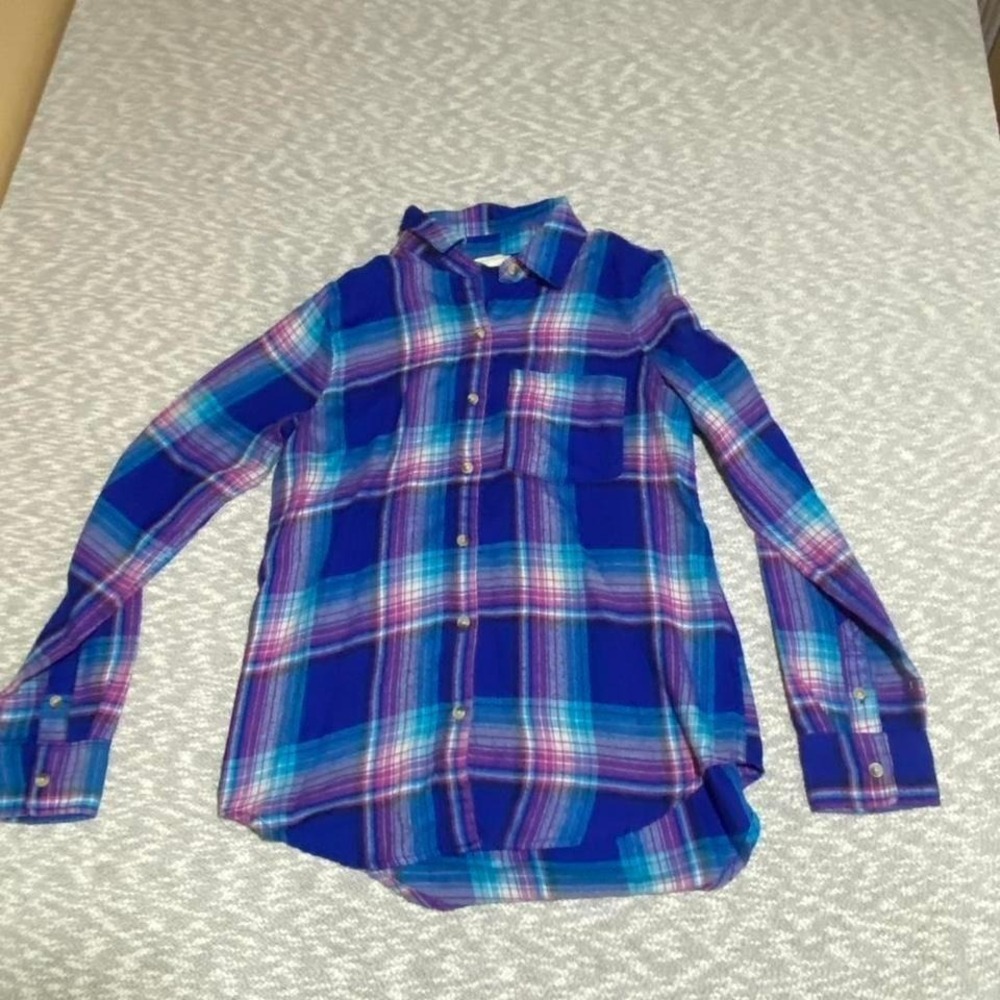 Aeropostale blue/pink plaid flannel shirt long sleeves Women M. SKU-A175